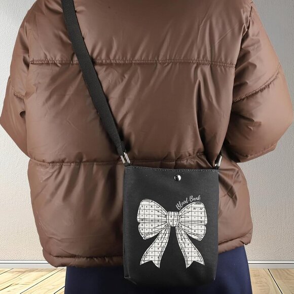 Blood Banker Crossbody Bag with Zipper Closure - Stylish & Functional Accessory - Picture 6 of 7